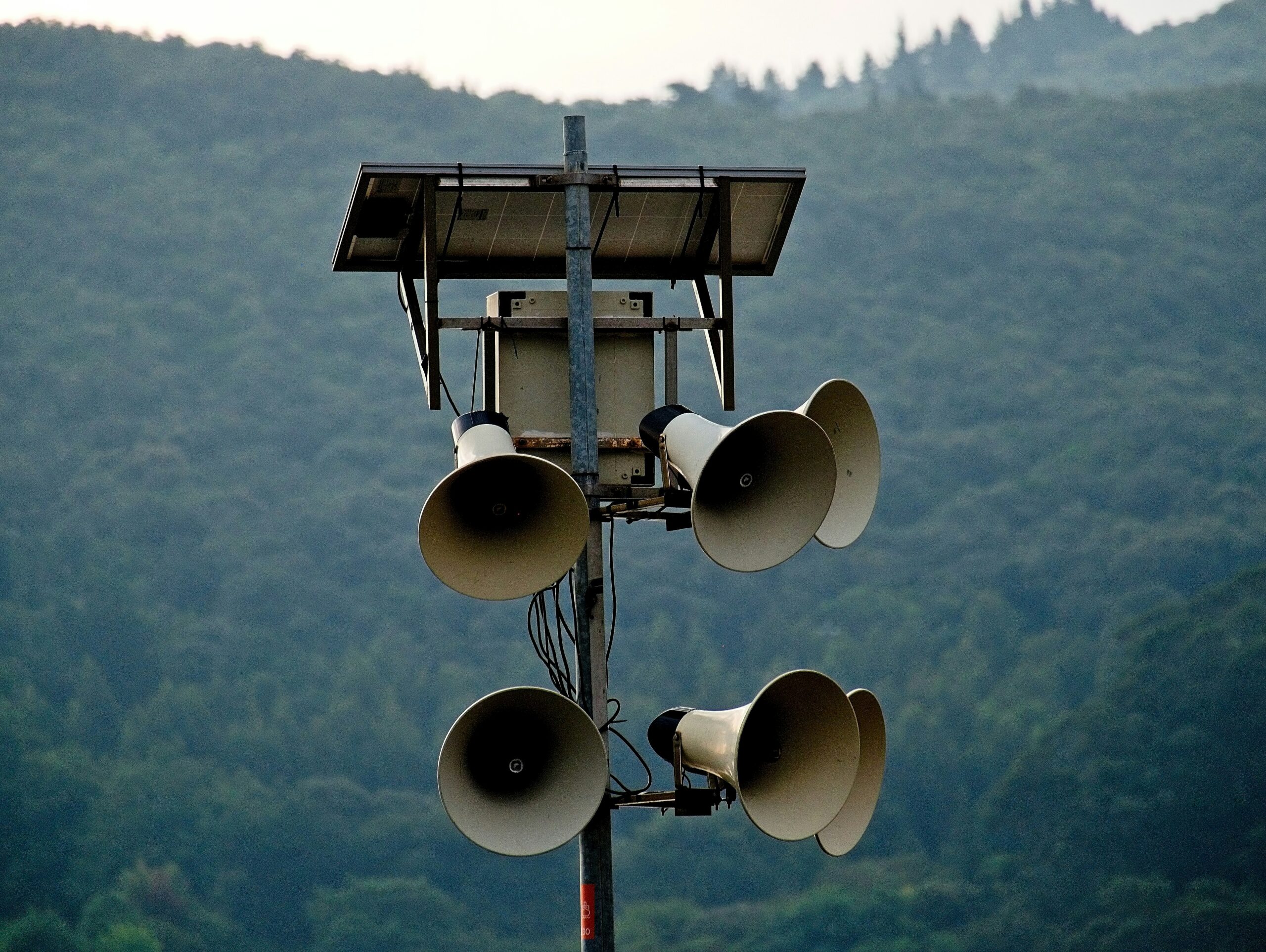 Multiple bullhorns on a pole to broadcast messages